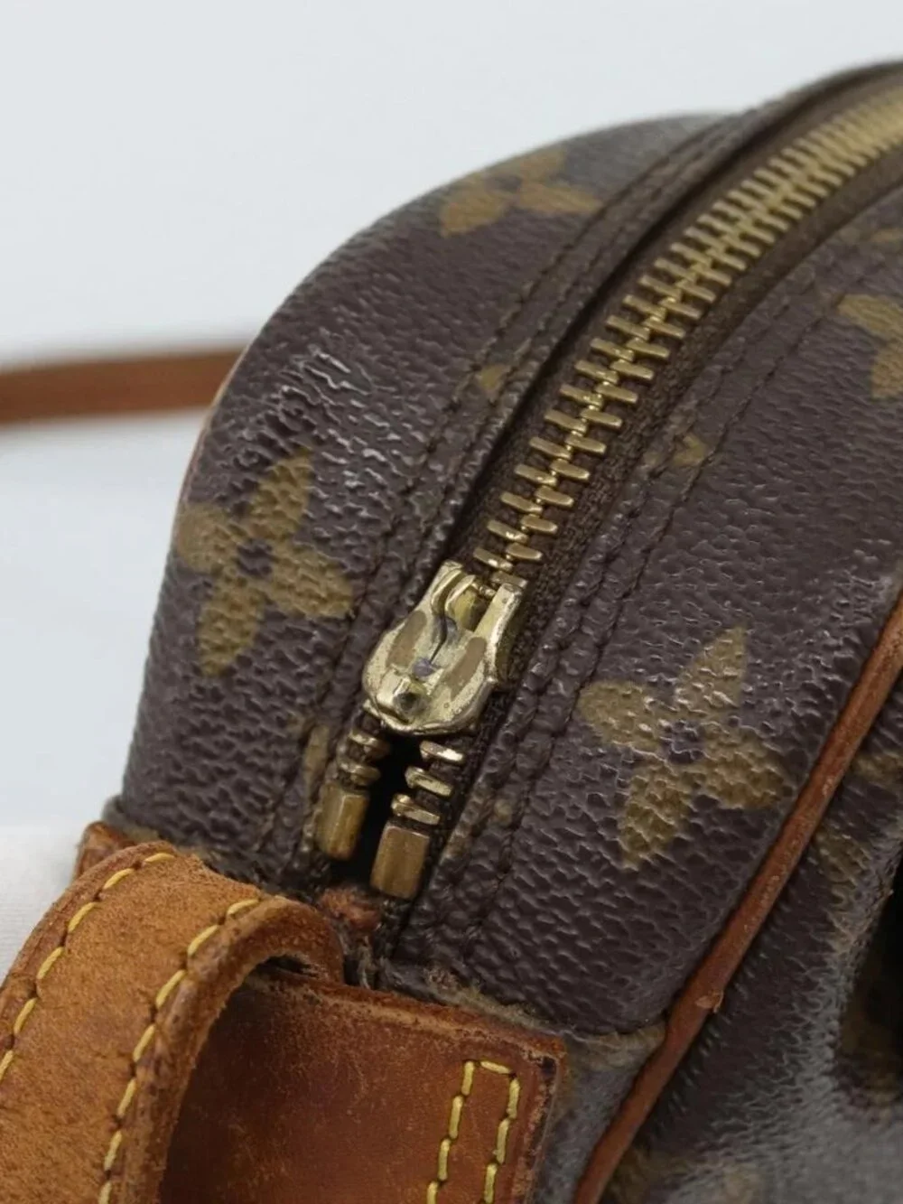 LOUIS VUITTON Monogram Jeune Fille MM Shoulder Bag M51226 LV Auth 189000